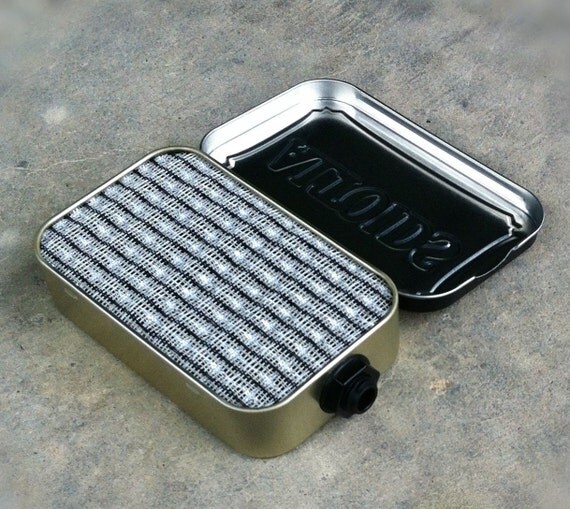 Portable Mint Tin Amp and Speaker for Electric Guitar Vintage