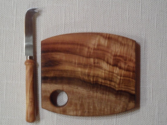 cheese made cheese Myrtlewood cheese / in knife knife usa set board