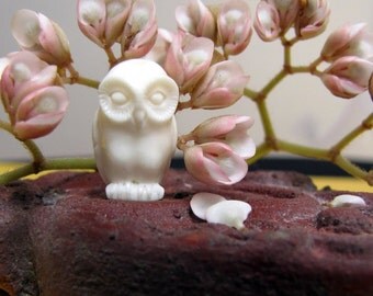 Little Hantu Owl Carved Bone Bead