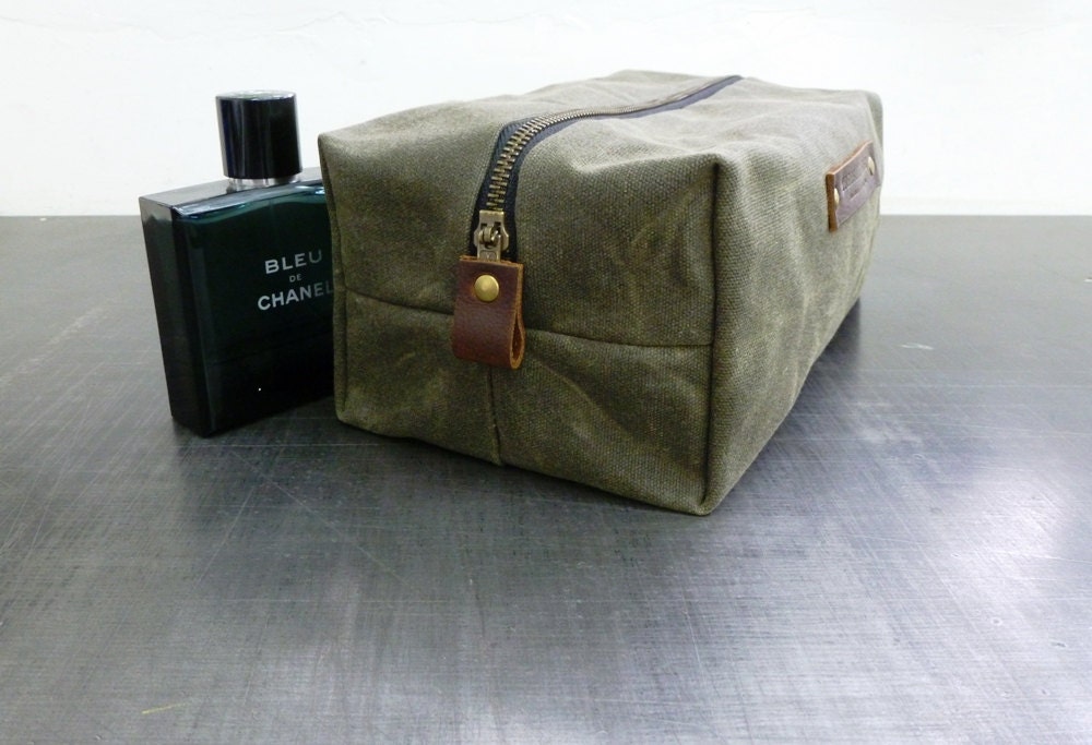 Waxed Canvas Toiletry Bag | IUCN Water