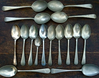 Vintage English Pudding Dinner and Tea Spoons Mixed Set Job Lot of 16 circa 1910-50's / English Shop