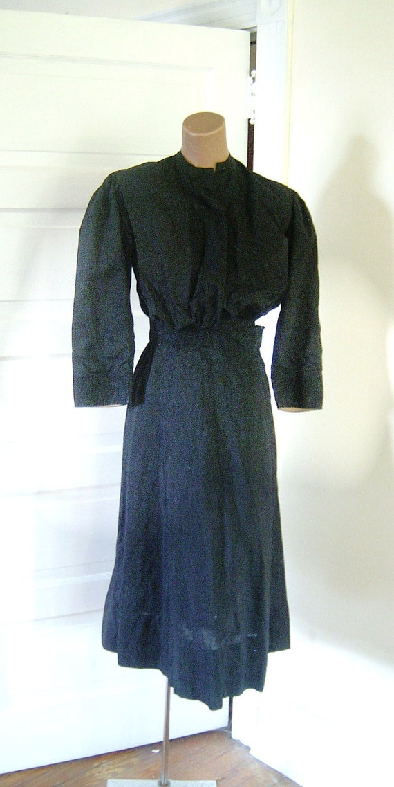 Vintage Amish Mennonite Plain Dress Mourning by VintageZipper