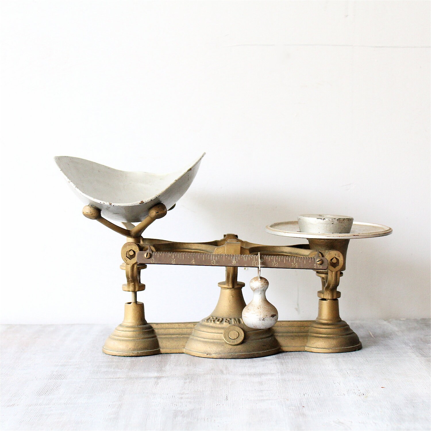 Vintage Cast Iron Scale