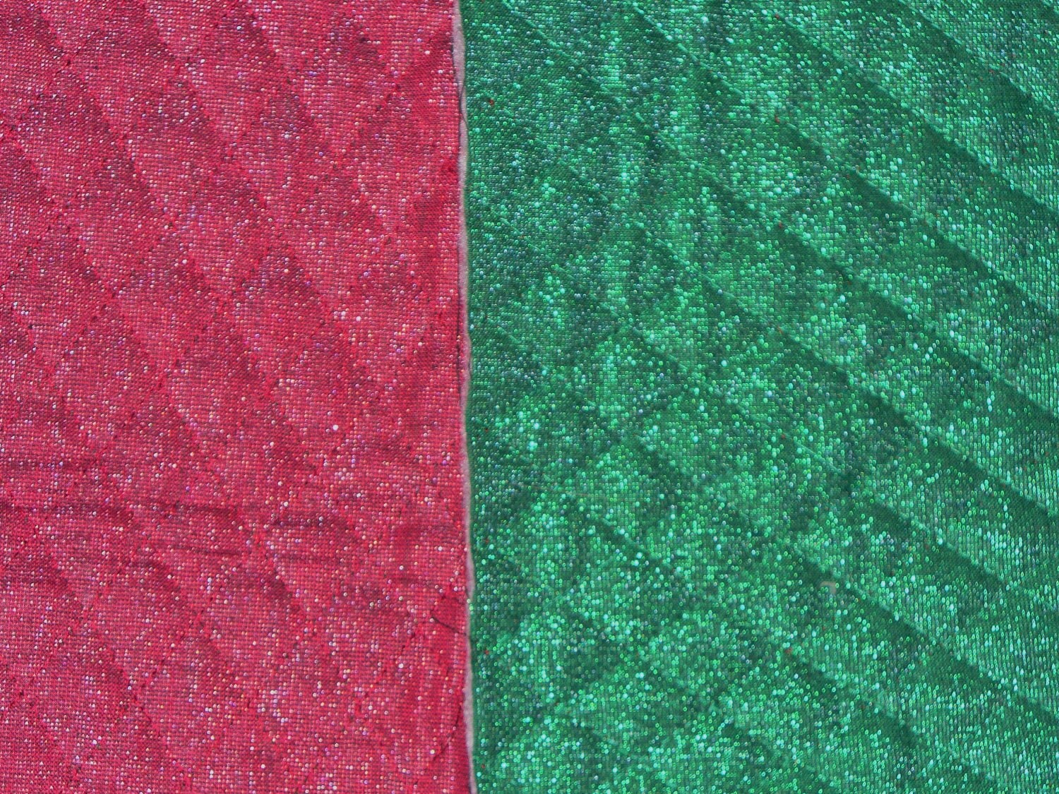 Quilted Double Sided Fabric / Red & Green / Glitter in the