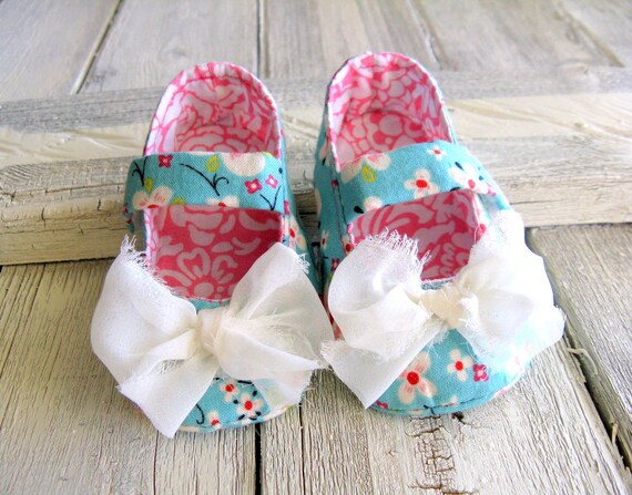 turquoise baby shoes
