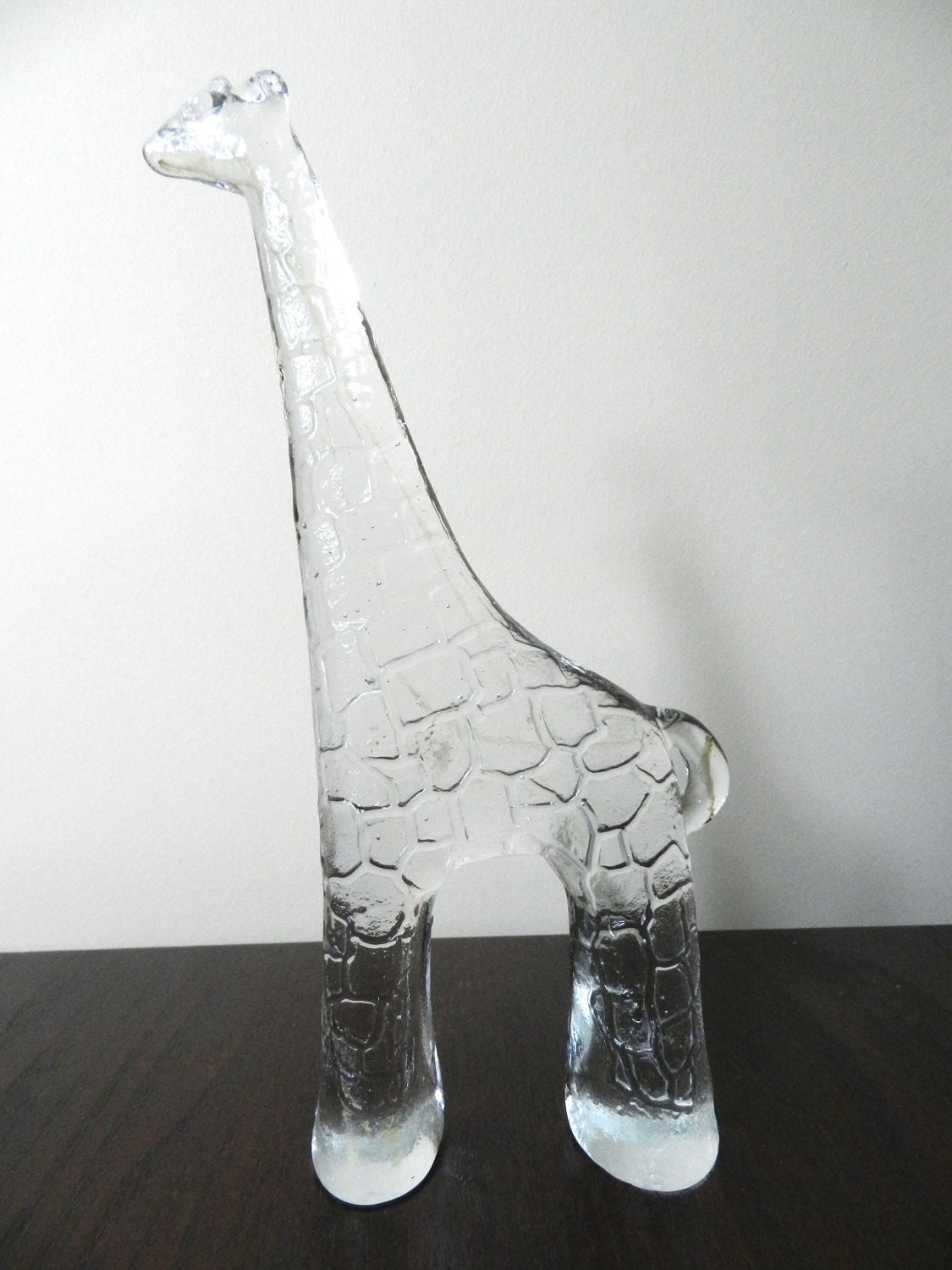 crystal giraffe statue