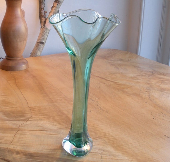 Hand Blown Glass Vase Emerald Green Flower Top Bud Vase by