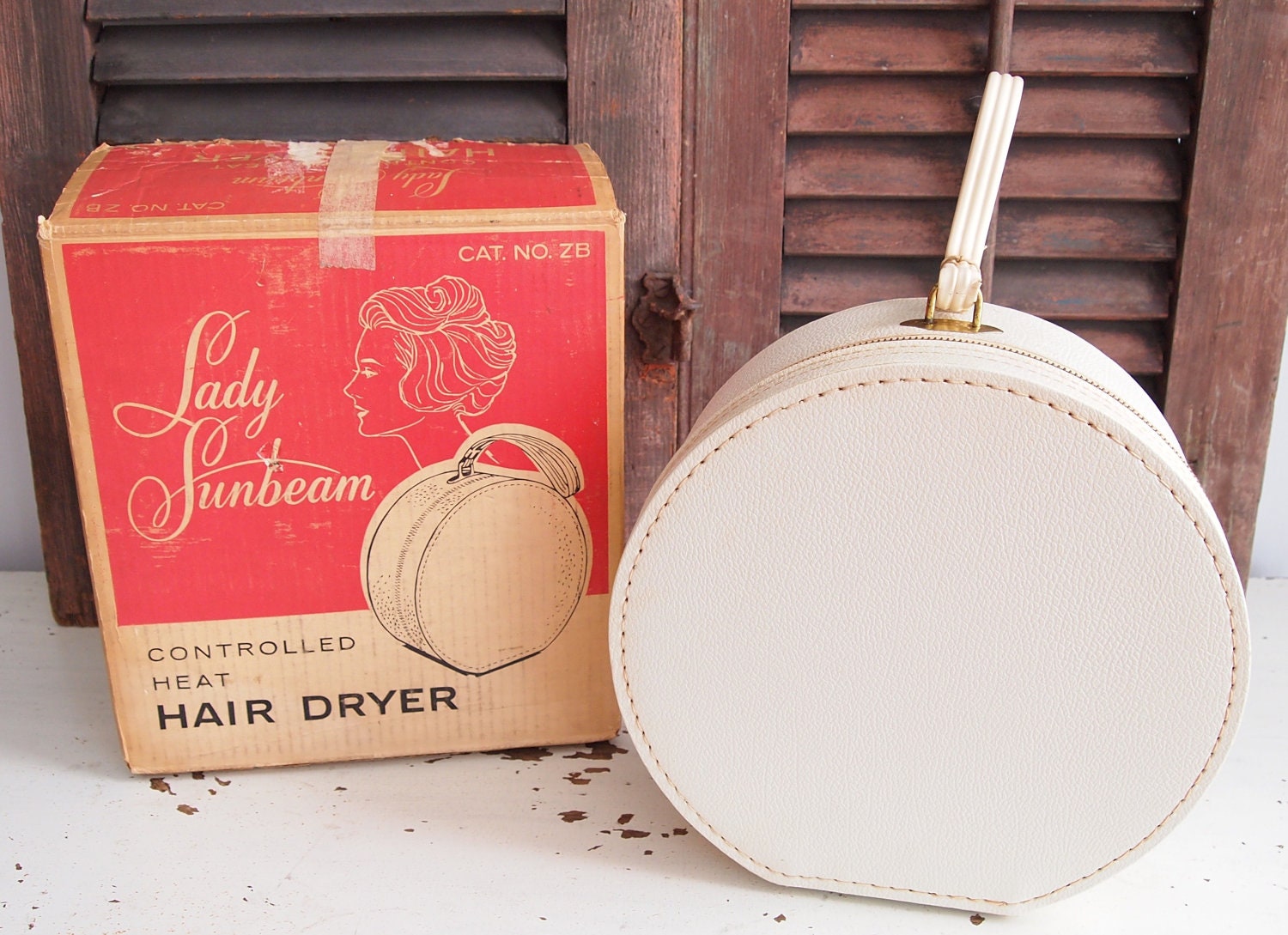 vintage 1960s lady sunbeam bonnet hair dryer in original box