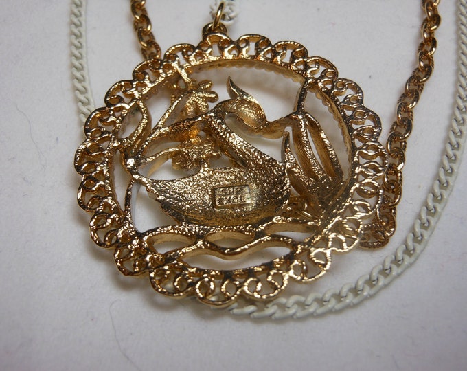 FREE SHIPPING Swan triple strand necklace pendant signed Shp Excl (Stanley Home Product)