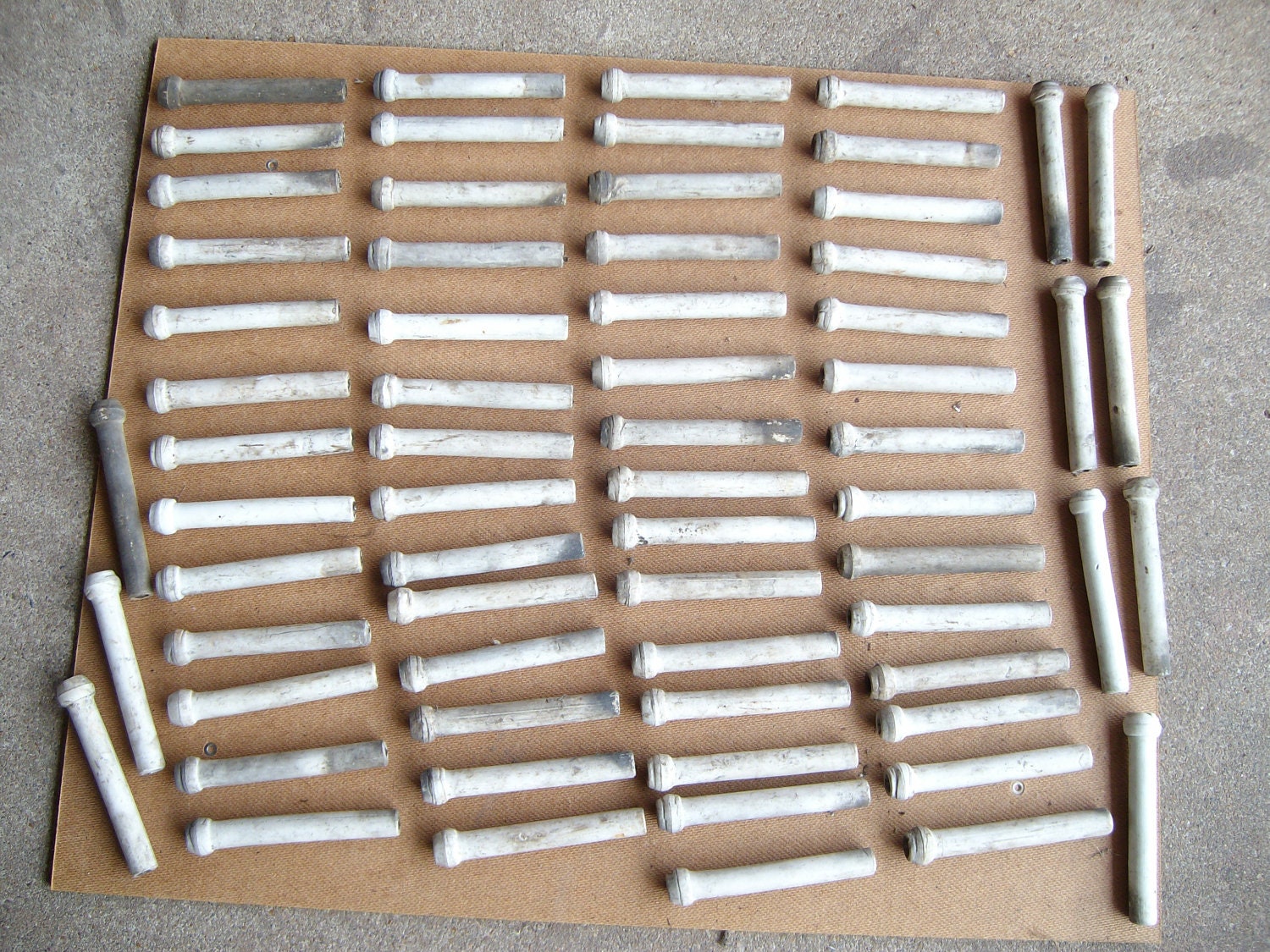 Porcelain Insulators for Knob And Tube Wiring