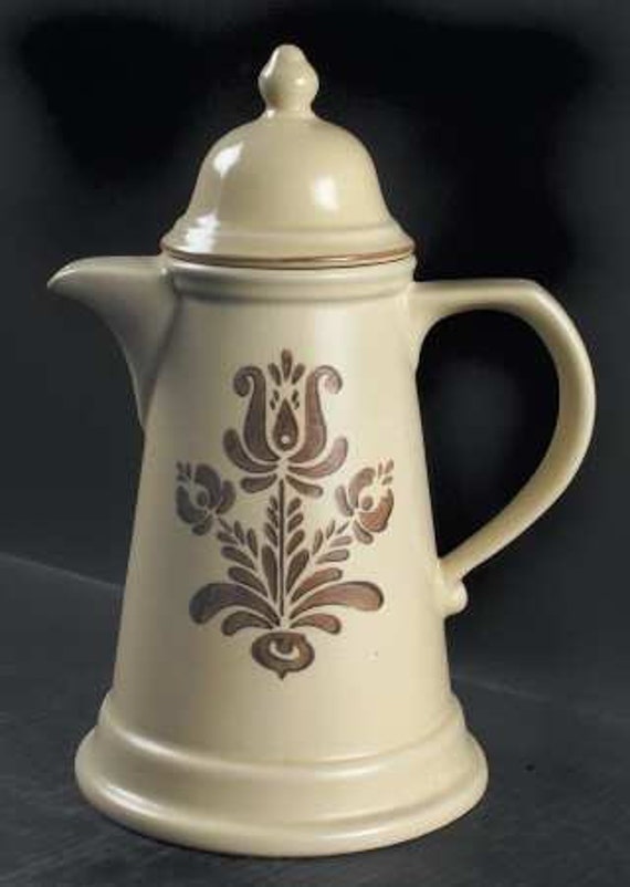 Vintage HTF Rare Pfaltzgraff VILLAGE Pattern COFFEE Tea Pot