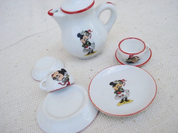 minnie mouse tea set disney store