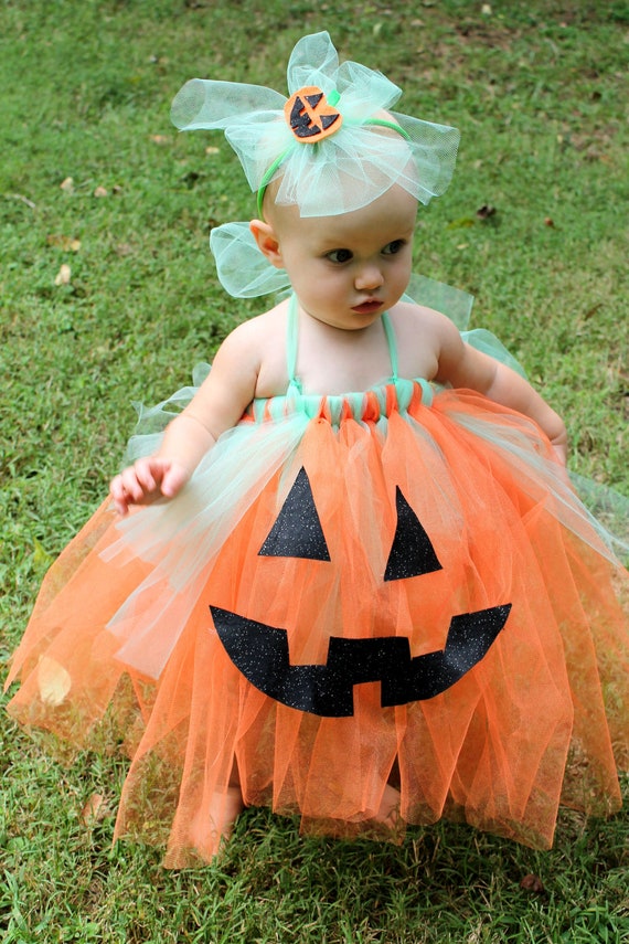 Items similar to Cutest Punkin' in Town, Halloween Pumpkin ...