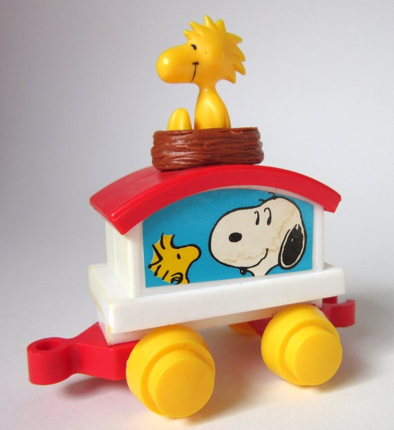 snoopy train set walmart