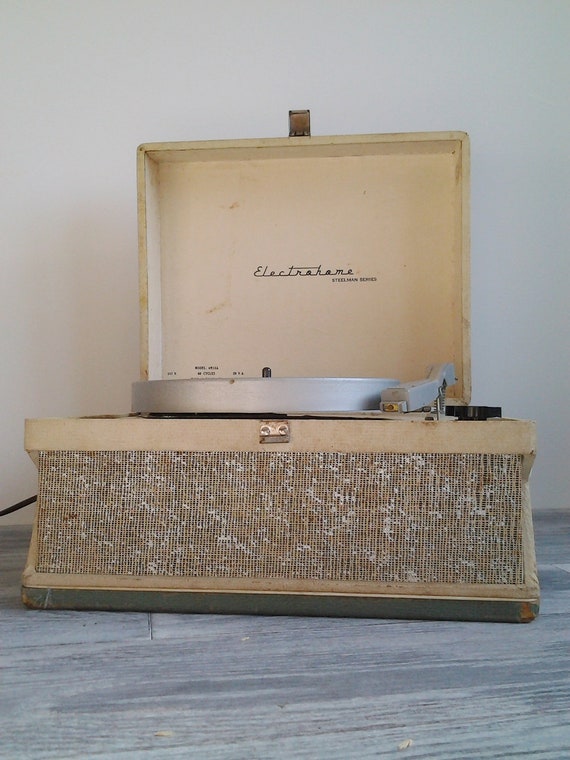Vintage Portable Phonograph / Record Player Electrohome