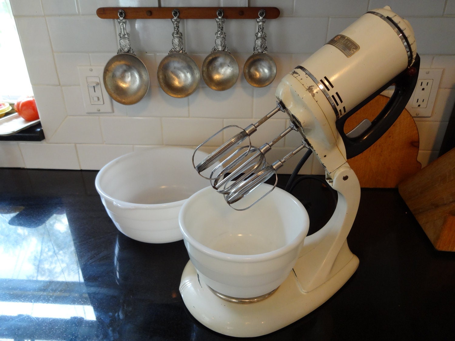 Vintage 1930s 1940s GE Stand Mixer with Triple Beaters