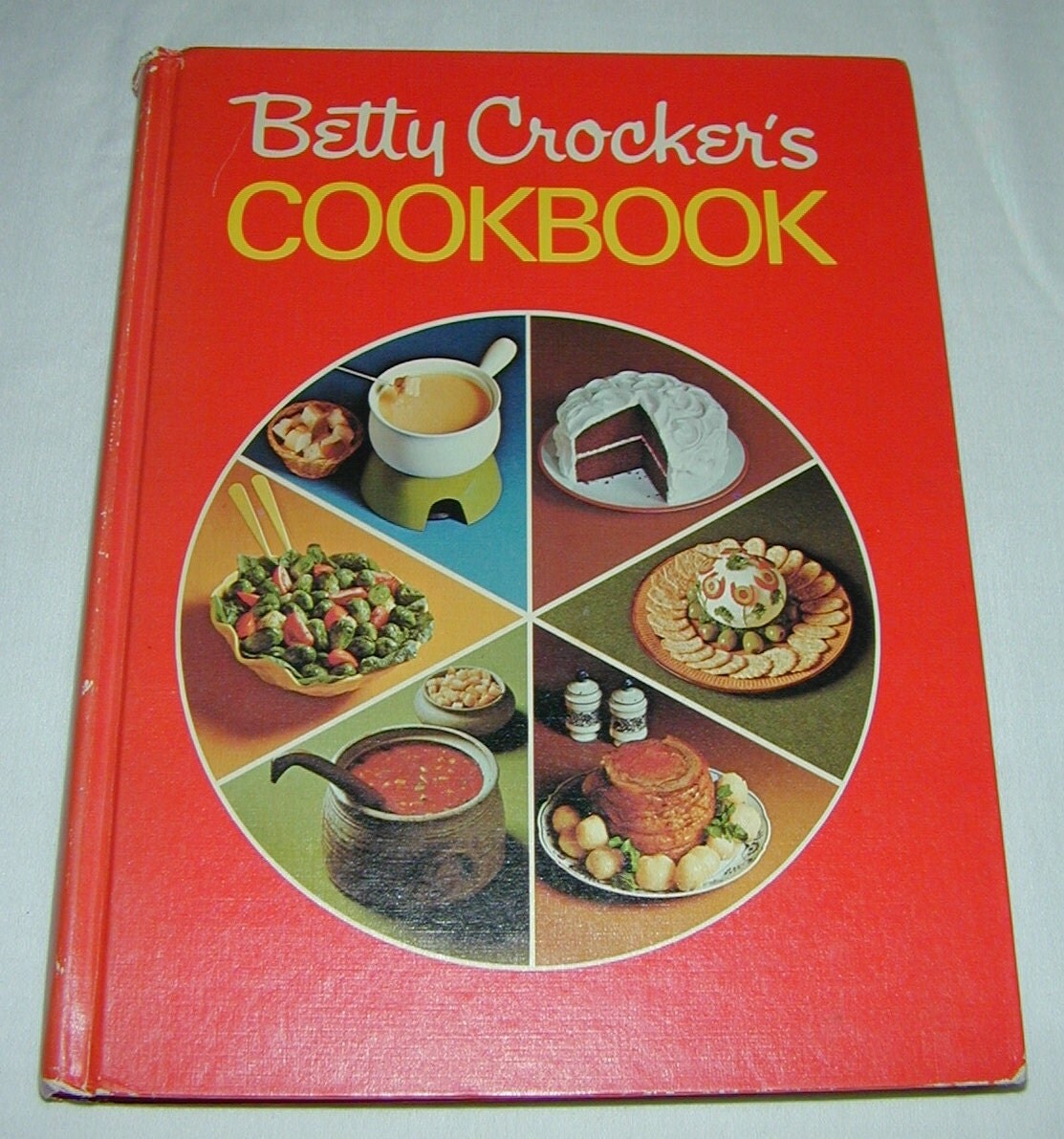 1971 BETTY CROCKERS COOKBOOK 8th edition hardcover