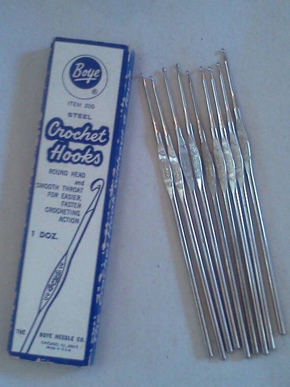 Boye Vintage Steel Crochet Hooks Size 7 total of 9.