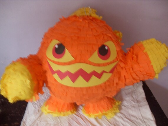 skylanders pinata figure