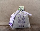 Organic lavender sachet in muslin bag, hand-made decorated (medium size) - gift or present