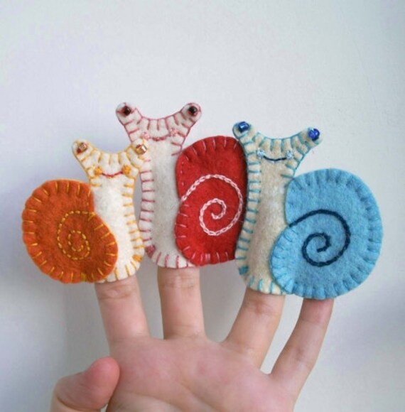Snail family finger puppets Felt animals Felt puppets