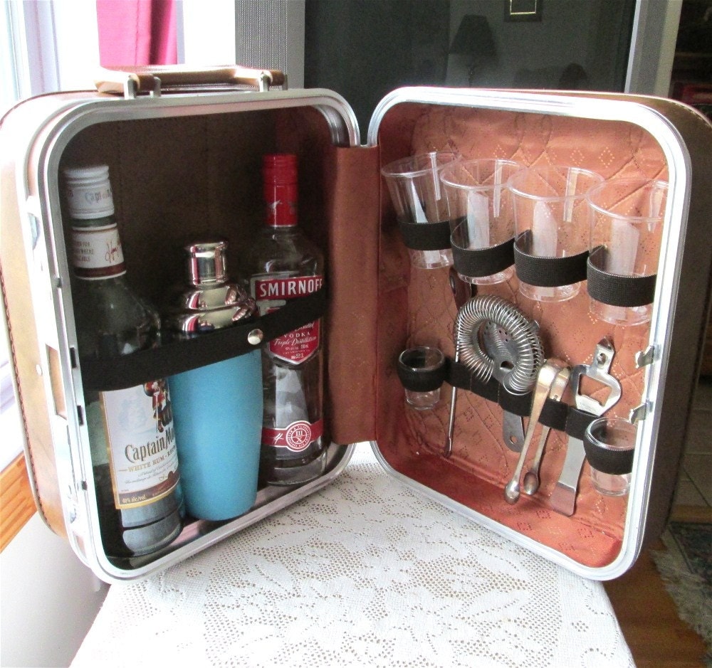 Vintage Portable Travel Bar w Tools SuitCase Cocktail Shaker