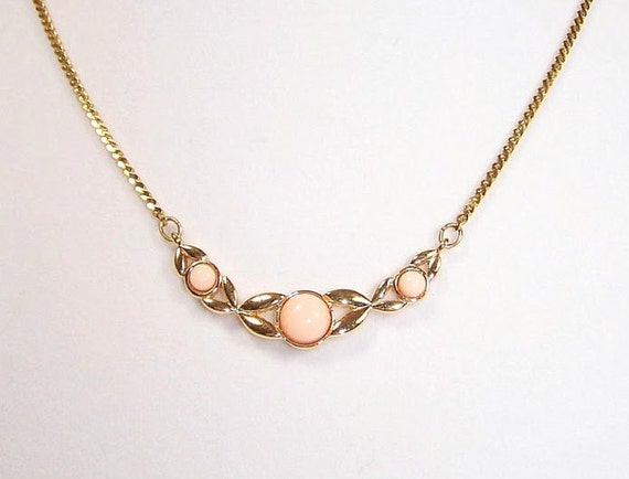 VINTAGE Avon Pretty in Pink Necklace 1980's by iSeeVINTAGE on Etsy