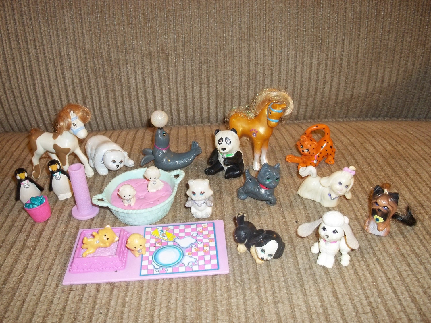 Lot Of Rare Vintage LITTLEST PET SHOP Toys Kenner   Il Fullxfull.374938642 T1fj 