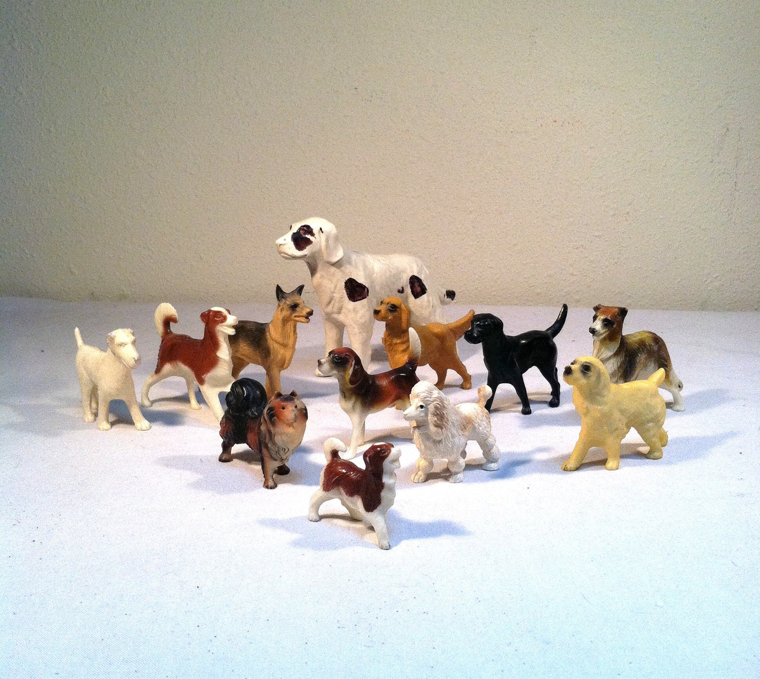 Download TWELVE TINY DOGS / Vintage 50s/60s Plastic Toy Puppy Figurines