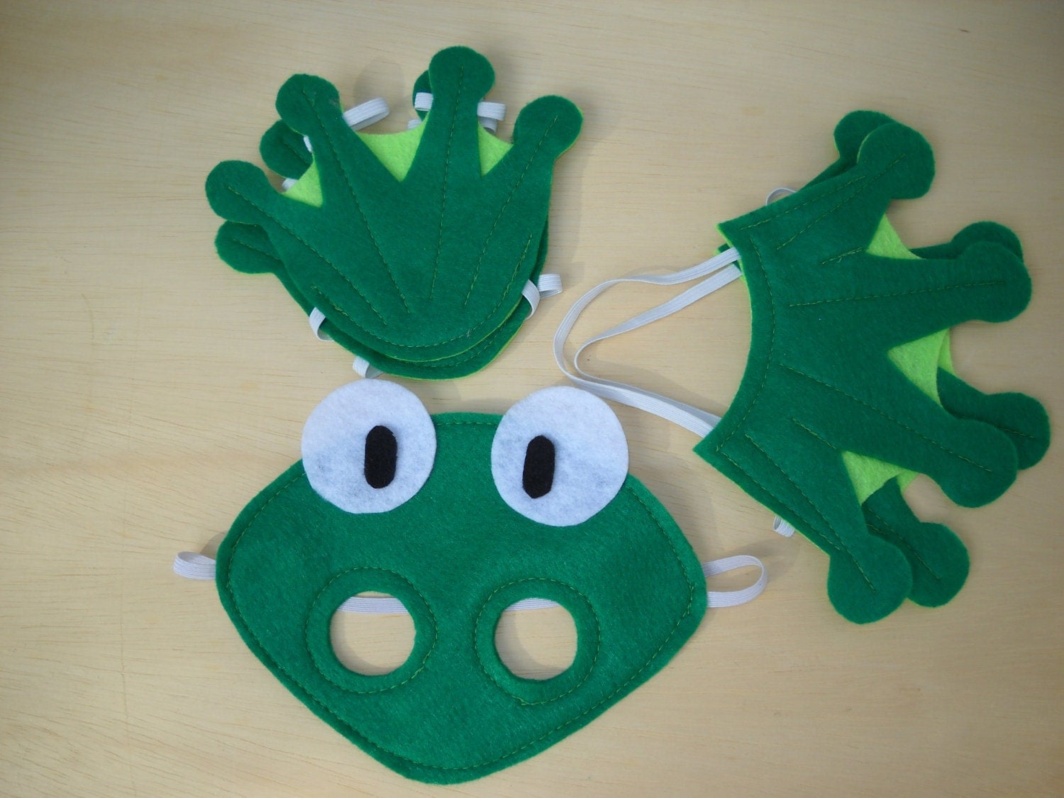 Child size Frog Costume Set