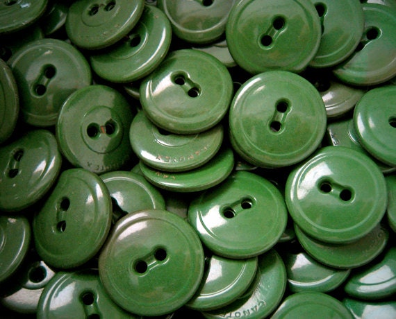 Sale Christmas In July 350 Vintage Green Sewing Buttons