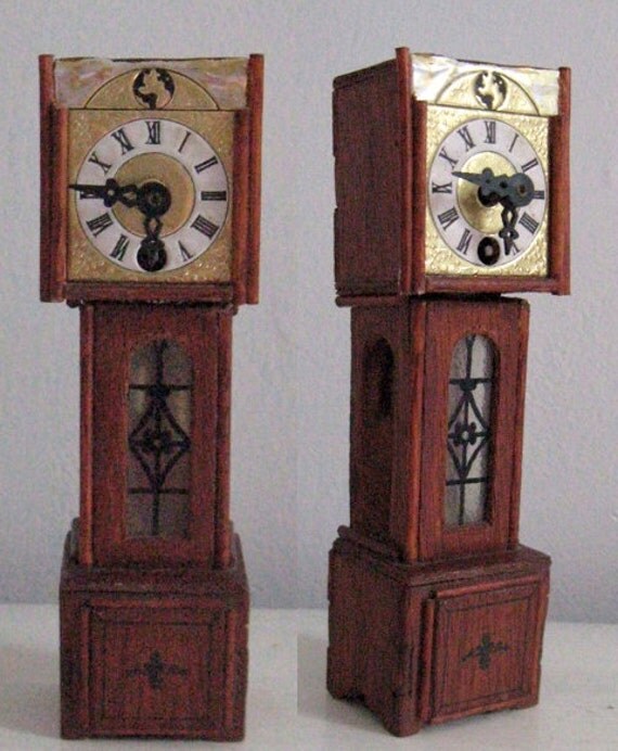 Vintage Miniature Grandfather Clock with real wind up