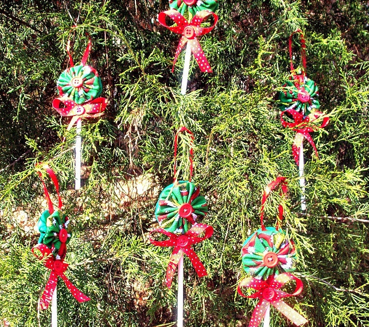 grinch fabric yoyo lollipop christmas ornaments set of 6 grinch fabric yoyo lollipop christmas ornaments set of 6