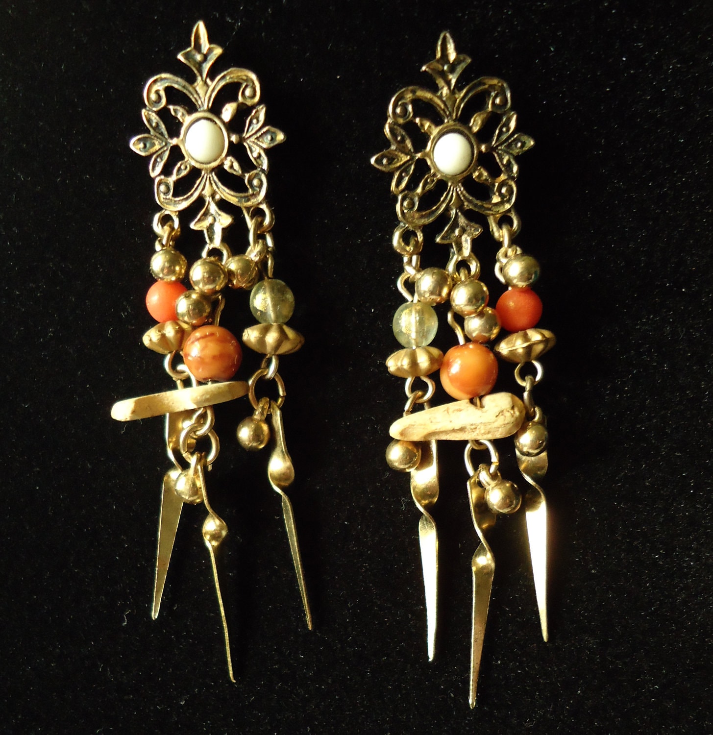 Vintage 1970s Dangle Earrings