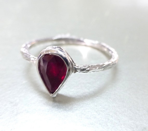 Burmese ruby Pear shape ring. Engagement ring or stacking ring. 14k gold
