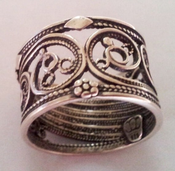 ... silver ring set filigree handcrafted Israeli designer bohemian ring