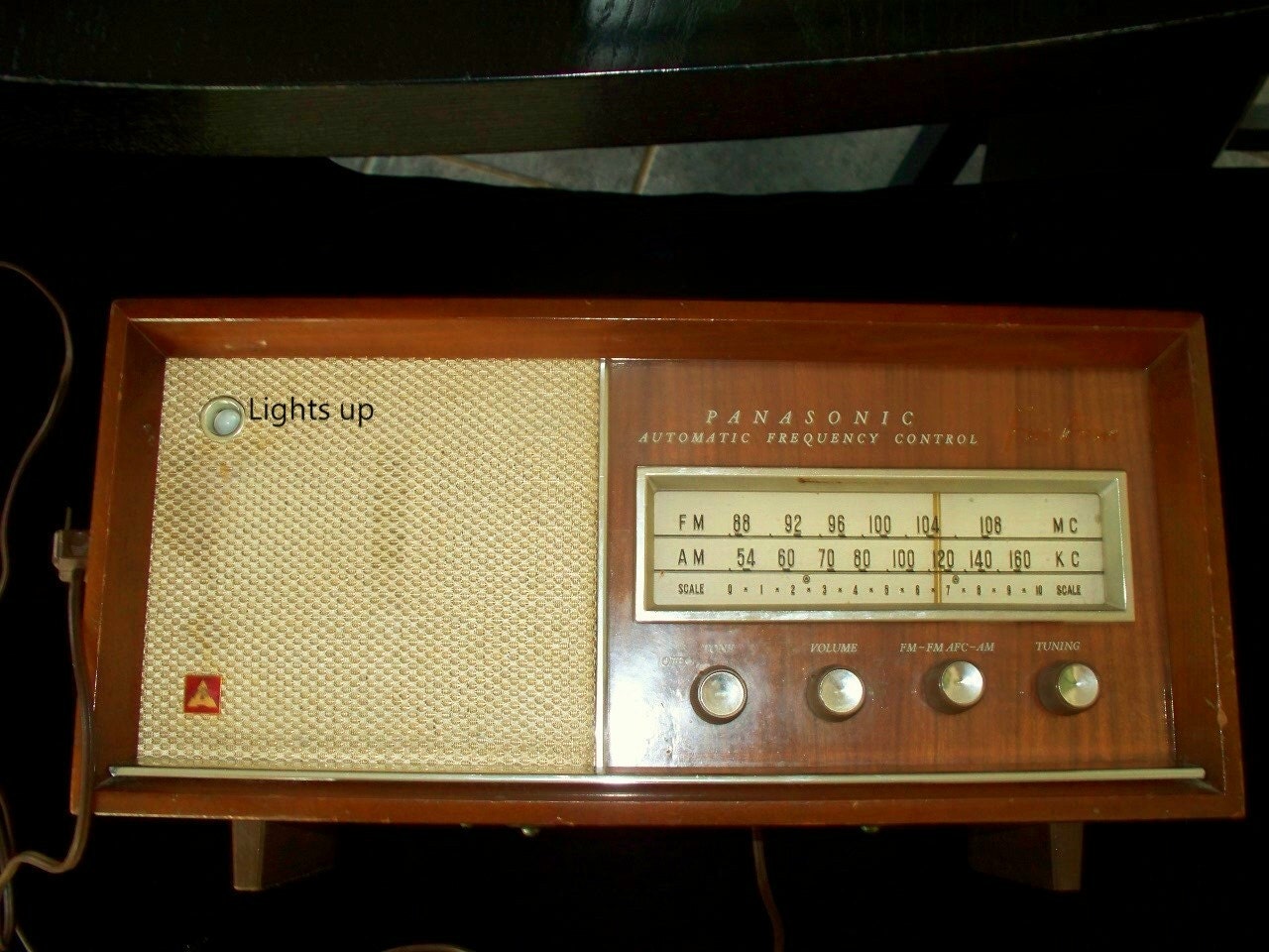 vintage model car radio