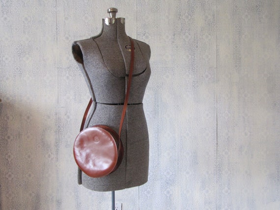 Canteen Cross Body Bag / 80s Round Leather by NiceGoodsVintage