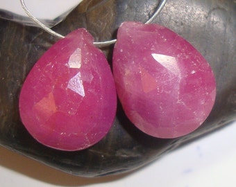 Pink Sapphire Micro Faceted Pear Briolette, No dye, No Treatment, 2 pcs, 14x10.5mm - o20-2
