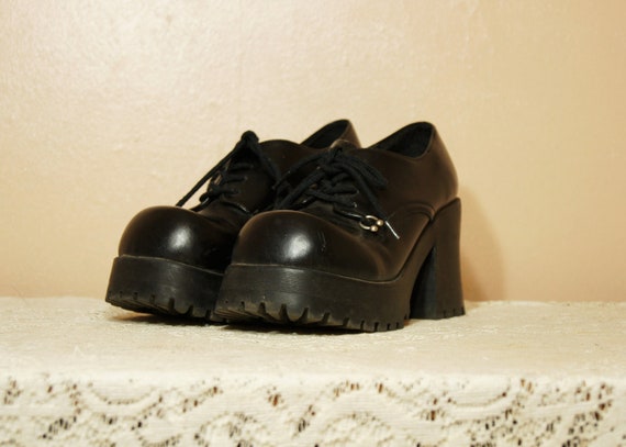 Black Platform Boots Oxfords 90s Size 8 Chunky Heels Goth