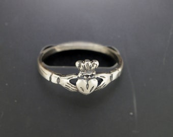 Small Claddagh Ring in Sterling Silver