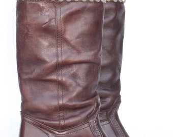 One of a Kind, Rocking tall Studded Frye boho leather campus riding boots 7 B Mint New soles and heels.