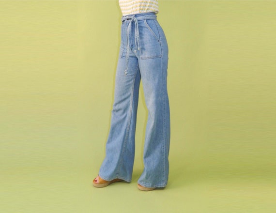 1970s Jeans High Waist Wide Leg Blue Denim XS by WearitWellvintage