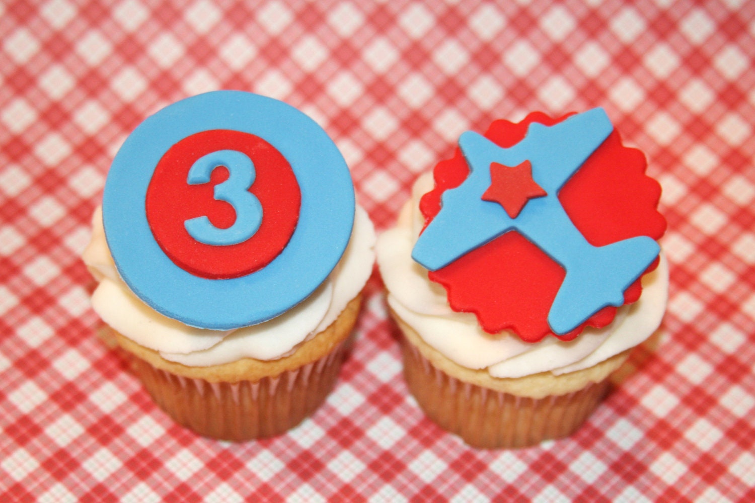 Fondant cupcake toppers Airplane and Age