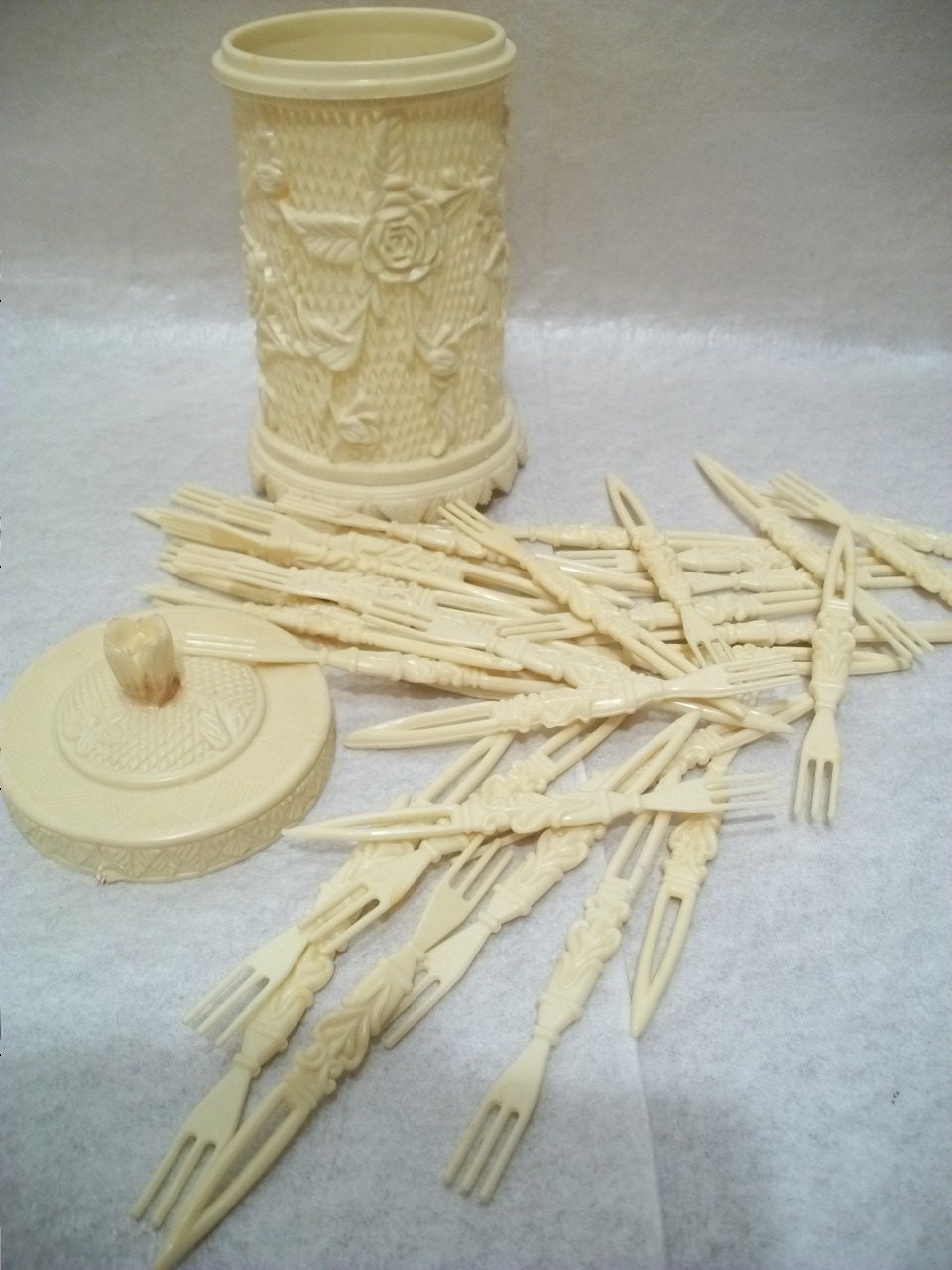 Set of Party forks and Container Plastic Ornate Cocktail Fork