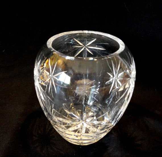 Crystal Flower Vase Starburst Pattern by jeaniesclassicpantry