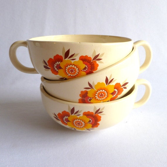 3 VINTAGE SOUP BOWLS by orangedoorvintage on Etsy