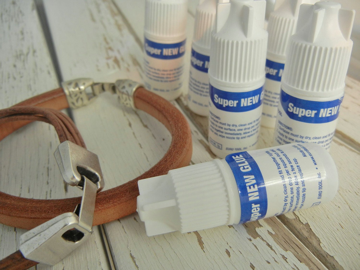 Super NEW Glue Jewelry Adhesive 3 gm You Get TWO Bottles