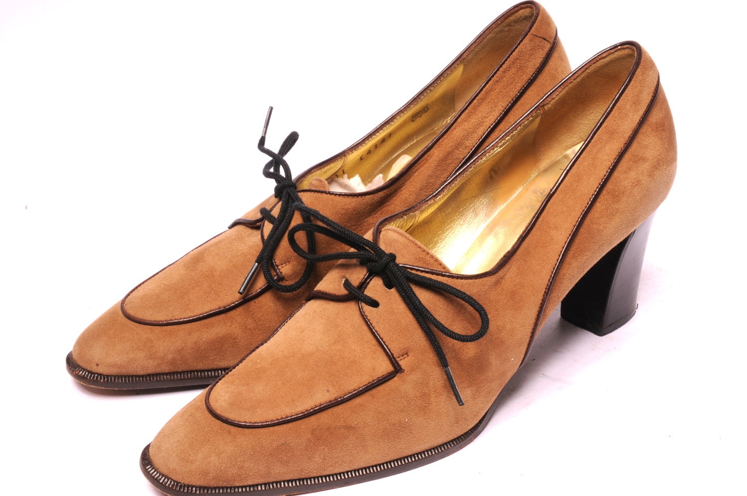 Bruno Magli Size 6.5 AA Woman's Shoe By MetropolisNYCVintage