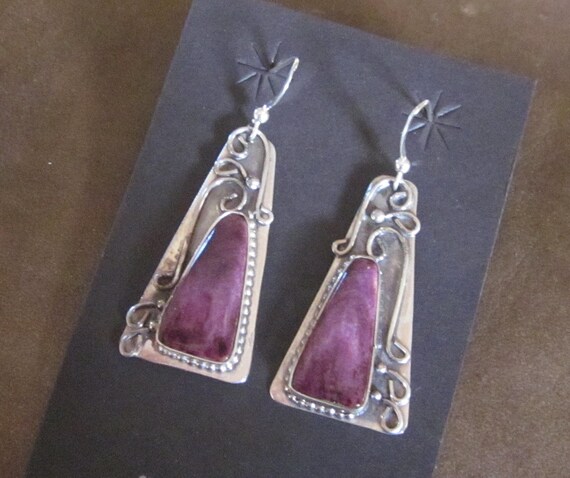 Purple Spiny Oyster Shell Dangle Earrings by nancygreenjewelry